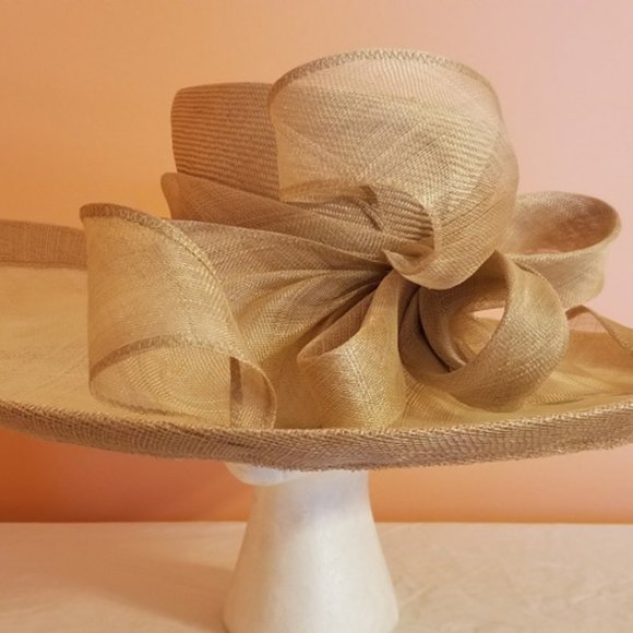 Women\'s hand-made dress hats